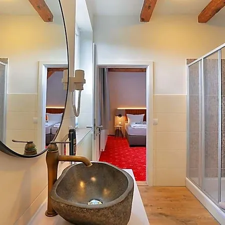 Landhotel & Brauhaus Prignitzer Hof 3*